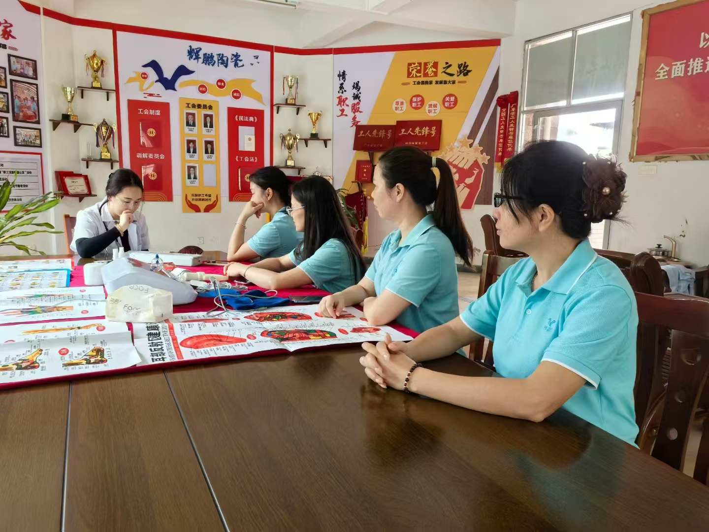 	 银河集团摘要2025第18期